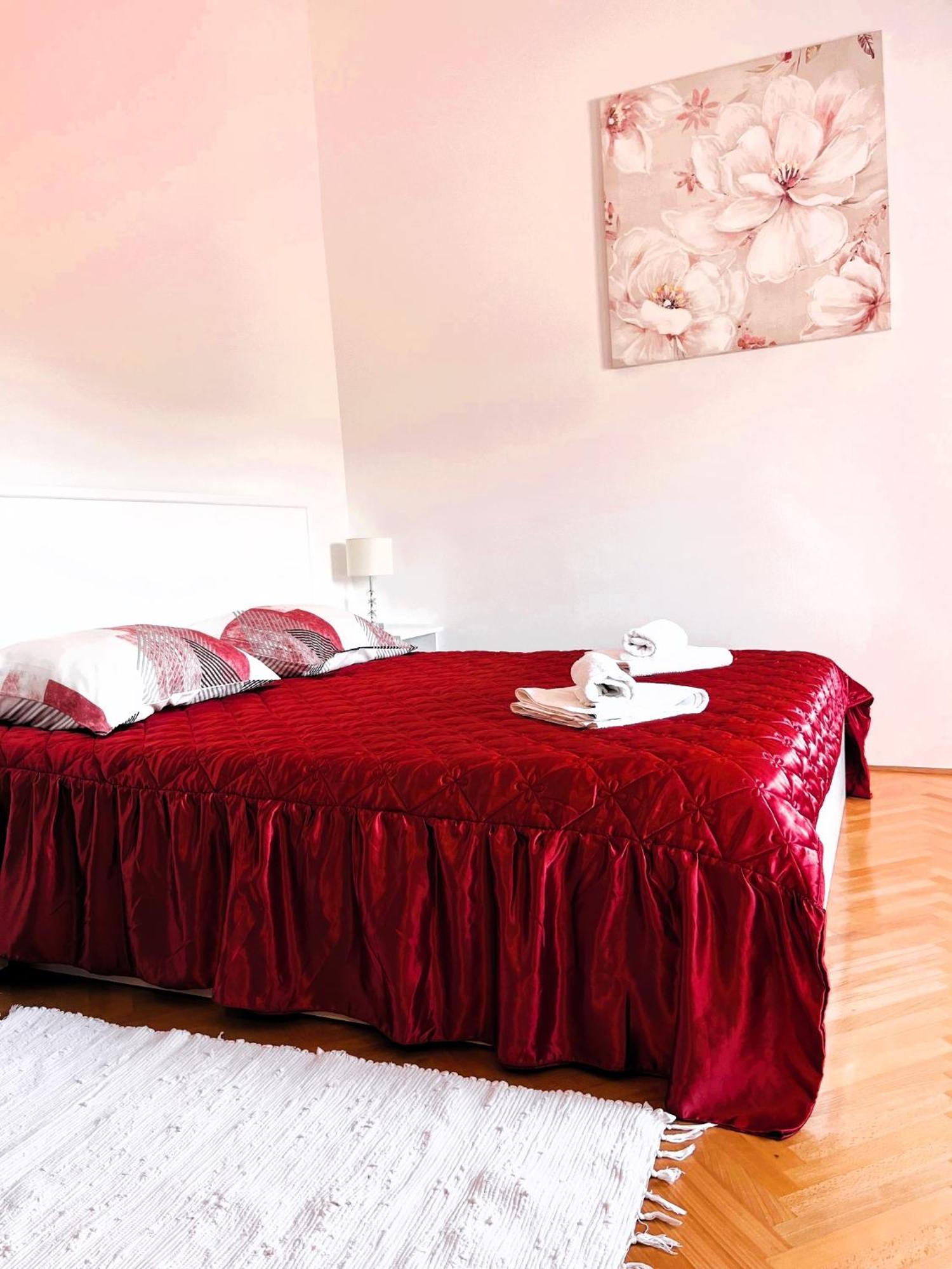 Apartment And Rooms Milak Раб Экстерьер фото